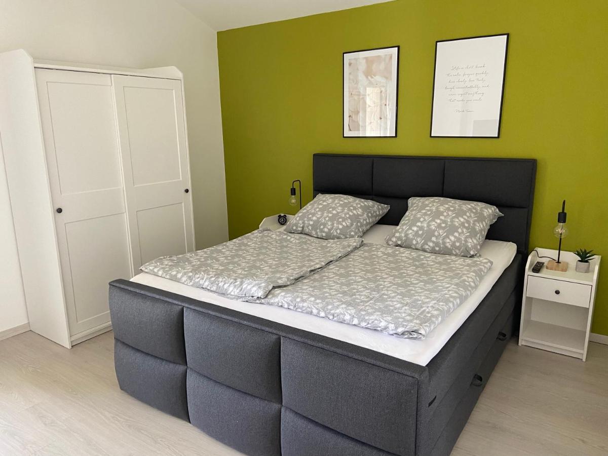 Ferienwohnung Burgzauber คาสเตลเลาน์ ภายนอก รูปภาพ